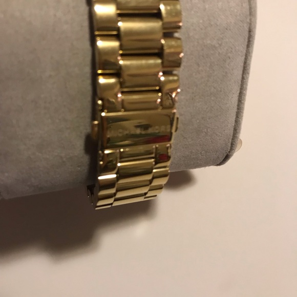 Michael Kors Ladies Watch NWT - Picture 5 of 7